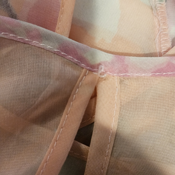 NWT Kismet sleveless sheer blouse. XL - Picture 6 of 7